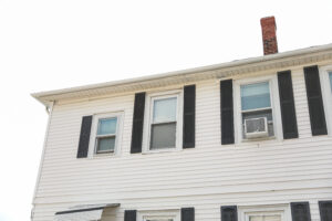 How long does vinyl siding last