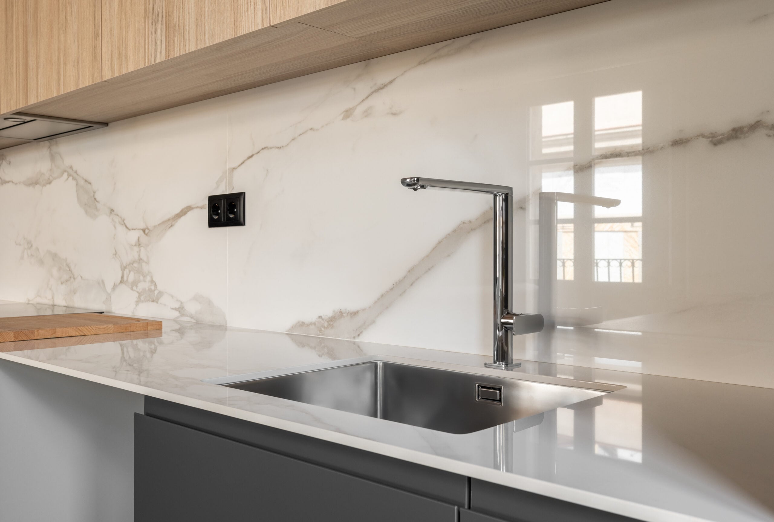Integrated Kitchen Sink and Countertop